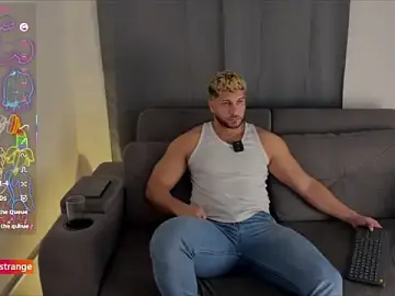 Stripchat Live Porn of apolo_strange