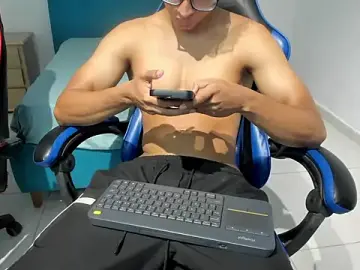 Stripchat Live Porn of chriss_jones1