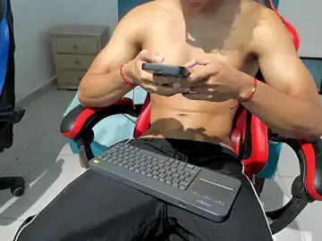 Stripchat Best live sex cam show of chriss_jones1