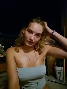 Stripchat Free Porn Cam of sweetsophie69