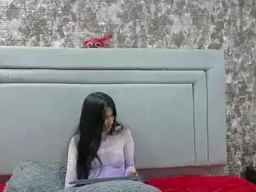 Stripchat Sex Cam of Annitarogers_