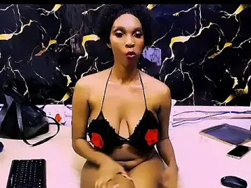 Stripchat Live Sex Cam of Caramelminxx_