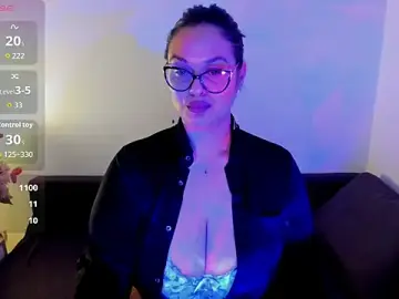 Stripchat Adult Webcams of Laura_sinner
