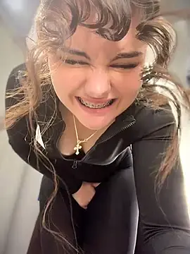 Stripchat Sex Cam of NikaMur