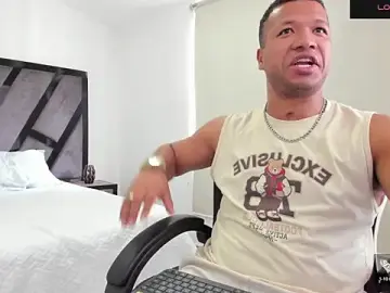 Stripchat Free Live Porn of AnnieAndStefan