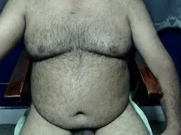 Stripchat Live Sex Cam of hairysubcub_70