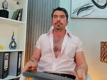 Stripchat Free Porn Cam of JuanKFit_45