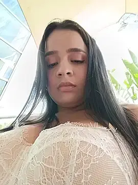 Stripchat Free Porn Cam of Julieth_hot-69