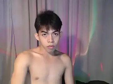 Stripchat Free Porn Cam of Urhotsilverboy