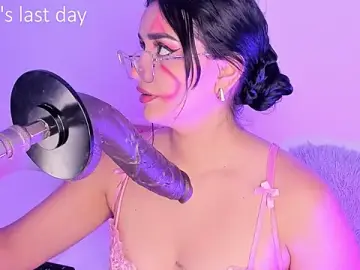 Stripchat Free Porn Cam of laana_foxx
