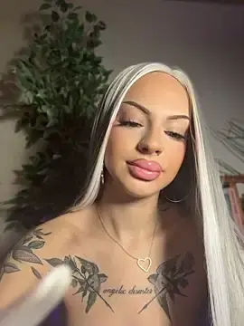 Stripchat Adult Video Chat of DollyRuby
