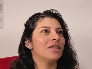 Stripchat Free Live Porn of Iam_Issaa