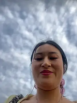 Stripchat Best live sex cam show of Yolanda9