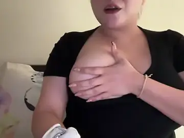 Stripchat Best Webcam of Harleenkaur_