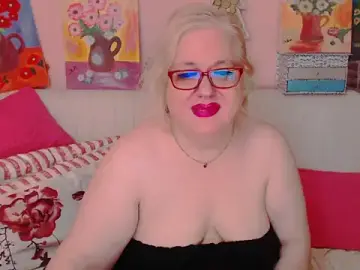 Stripchat Free Live Porn of Maturelove_xxx