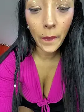 Stripchat Watch Live Sex Cams of SaharQamar