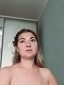 Stripchat Nude Webcam of xX_SweetHoneyTits_Xx