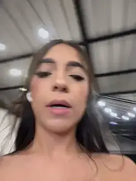 Stripchat Sex Chat of TiniLoveXXX