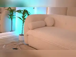 Xlovecam Live Sex of MonicaDore