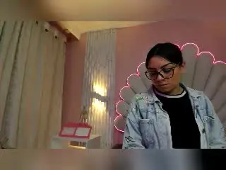 Xlovecam Free Live Porn of KateMayoss