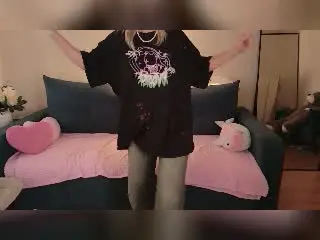 Xlovecam Nude Webcam of VikiCharm