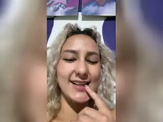 Xlovecam Adult Webcam of ElenaSaenz