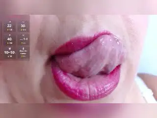 Xlovecam Watch Live Sex Cams of KerlyDolly