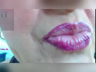 Xlovecam Adult Webcams of KerlyDolly