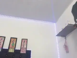 Xlovecam Free Live Porn of NatashaTt