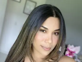 Xlovecam Live Sex of Sheyleeya