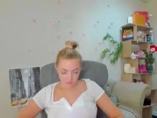 Xlovecam Free Porn Cam of SugarrX