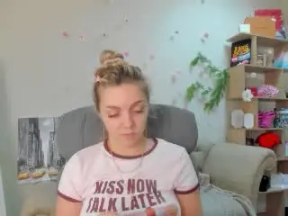 Xlovecam Private Sex Chat of SugarrX