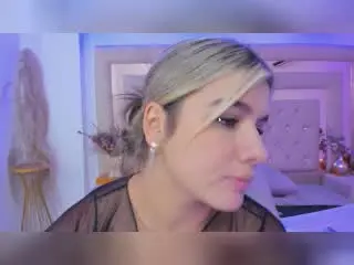 Xlovecam Best Webcam of SashaPolet