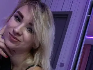 Xlovecam Adult Webcams of HarleyLife