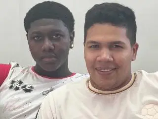 Xlovecam Live Sex Cam of StevenYAngel