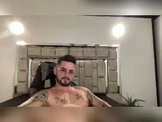 Xlovecam Private Sex Chat of AshtonMuller