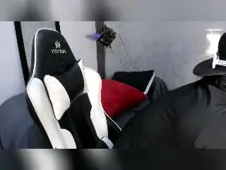 Xlovecam Sex Chat of MaximilianRoth