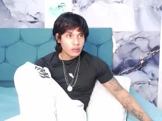 Xlovecam Private Sex Chat of MaximilianRoth