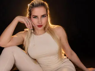 Xlovecam Best live sex cam show of GiuliaAddams