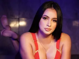 Xlovecam Free Porn Cam of EmilyParkerr