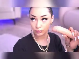 Xlovecam Watch Live Sex Cams of ElaBellanotte