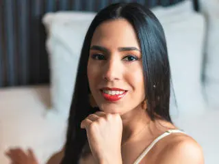 Xlovecam Nude Webcam of IvoryMe