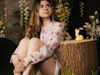 Xlovecam Free Live Porn of TinaRedly