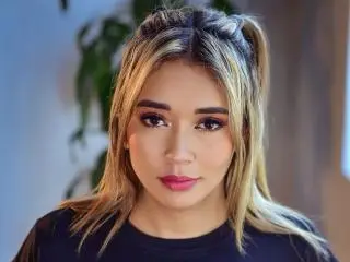 Xlovecam Sex Cam of Madisson69