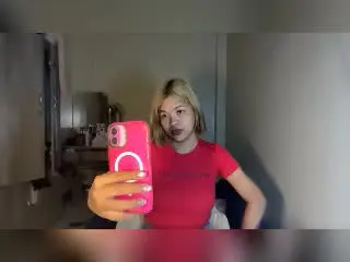 Xlovecam Live Sex Cam of YourBestGirlX