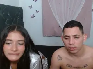 Xlovecam Nude Webcam of EnzoEtLouana