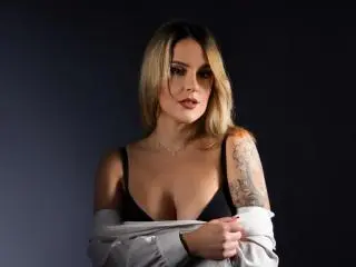 Xlovecam Live Sex of MollyPretty