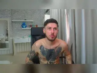 Xlovecam Watch Live Sex Cams of JonahShaw