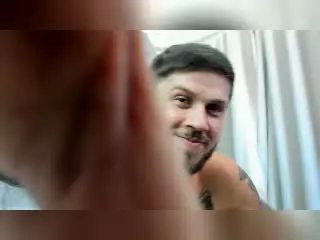 Xlovecam Watch Live Sex Cams of JonahShaw