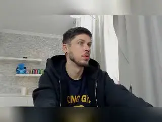 Xlovecam Live Sex of JonahShaw